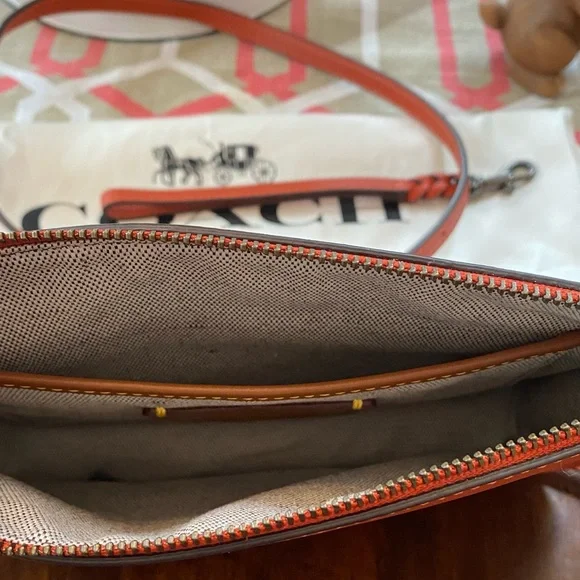 Coach Crossbody and clutch - Picture 8 of 11